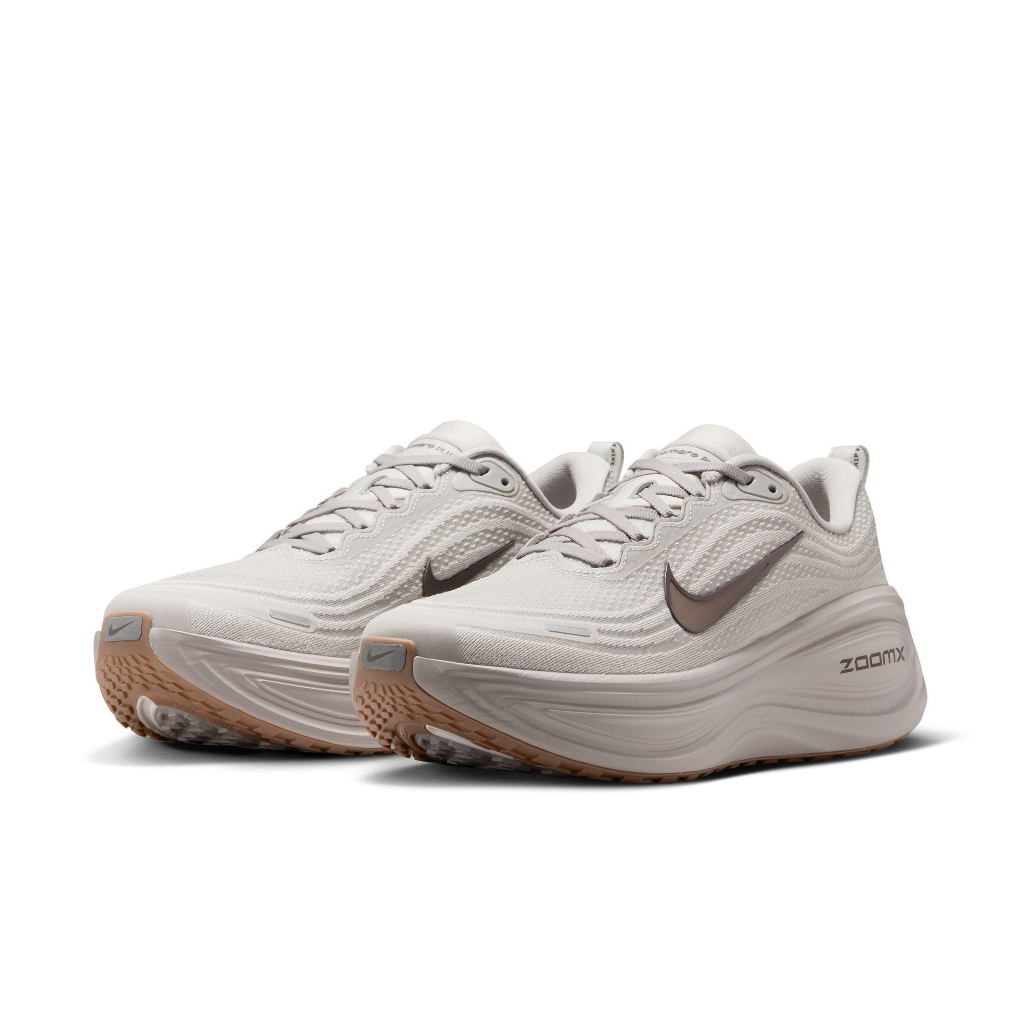 Nike Vomero Plus College Grey/Medium Ash-Light Iron Ore