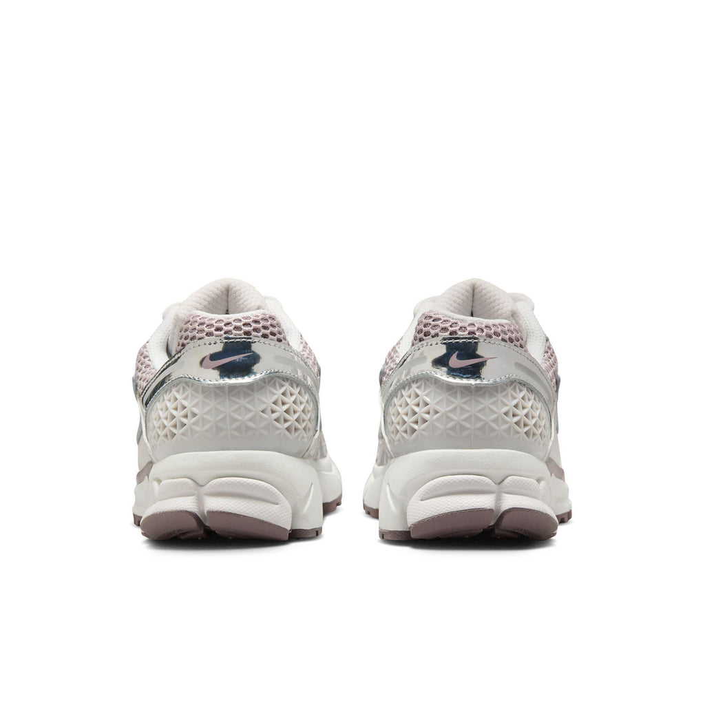Women's Nike Zoom Vomero 5 Vast Grey/Metallic Silver