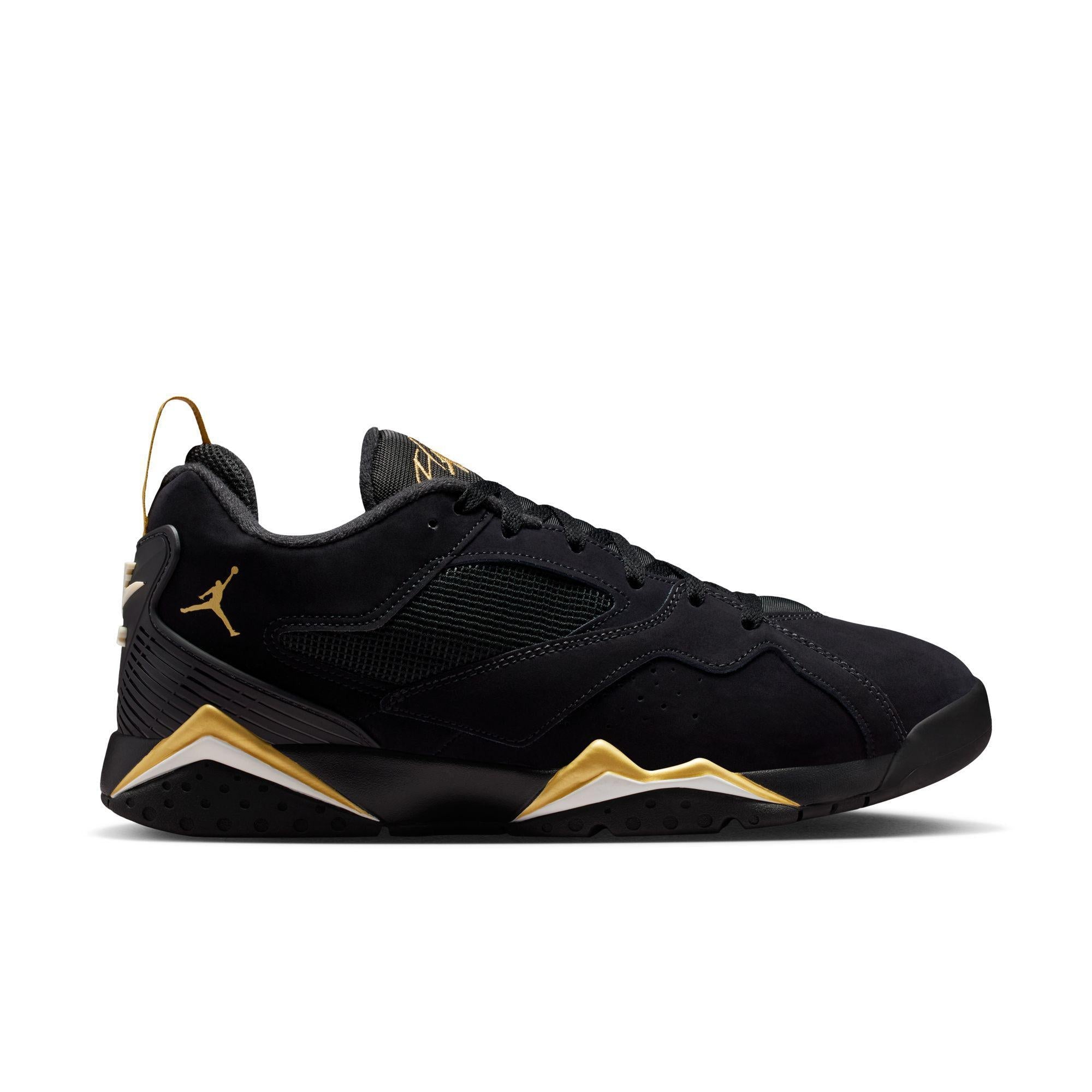 Air Jordan MVP 92 “Golden Moments”