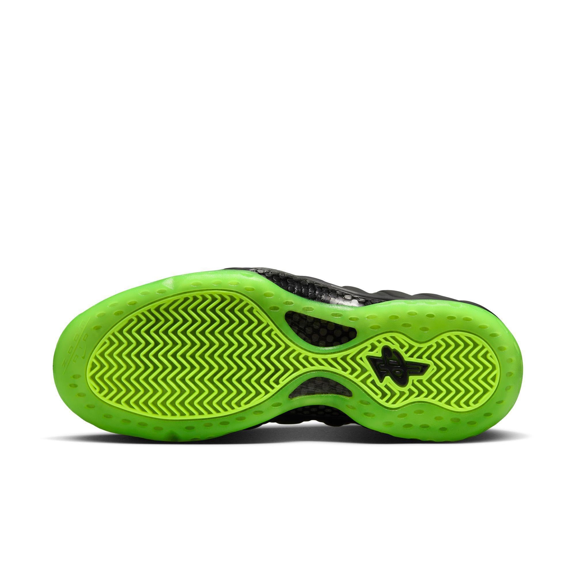 Nike Air Foamposite One Black/Volt