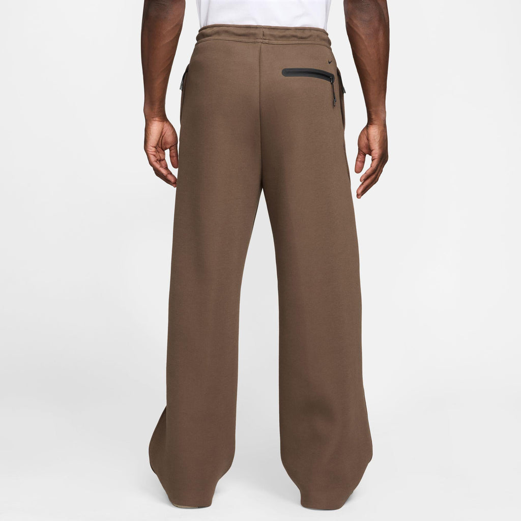 Nike Tech Men's Fleece Loose-Fit Open Hem Pants Mosswood Brown