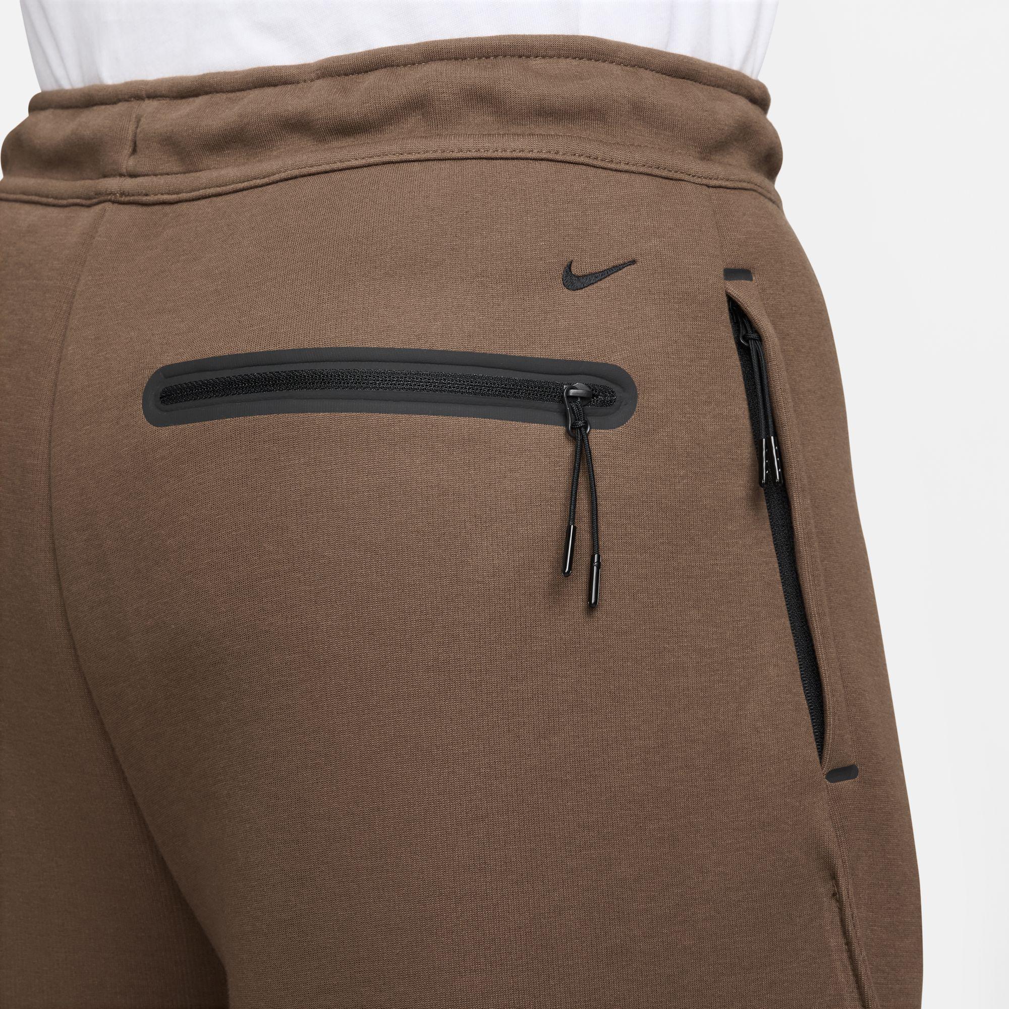 Nike Tech Men's Fleece Loose-Fit Open Hem Pants Mosswood Brown