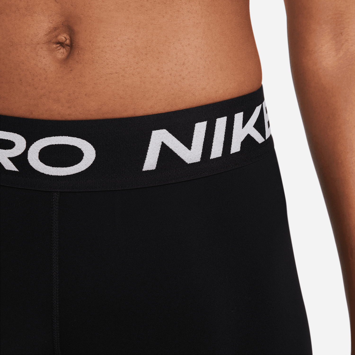 WOMEN'S NIKE PRO MID RISE MESH PANELED LEGGING