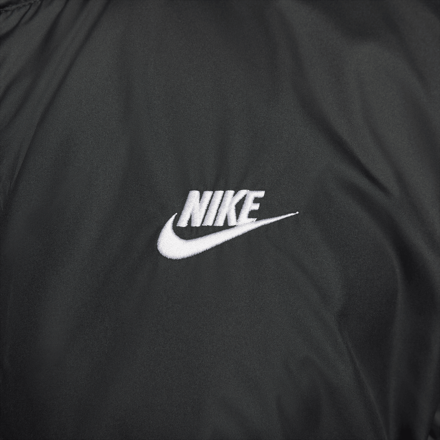 WOMEN'S NIKE SPORTSWEAR ESSENTIAL REPEL