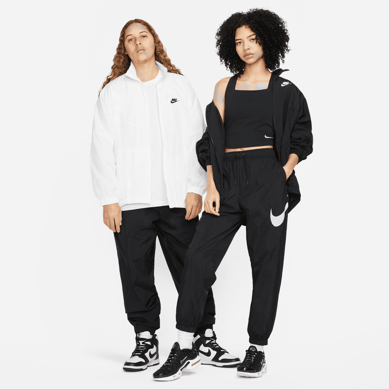 WOMEN'S NIKE SPORTSWEAR ESSENTIAL MID RISE PANT