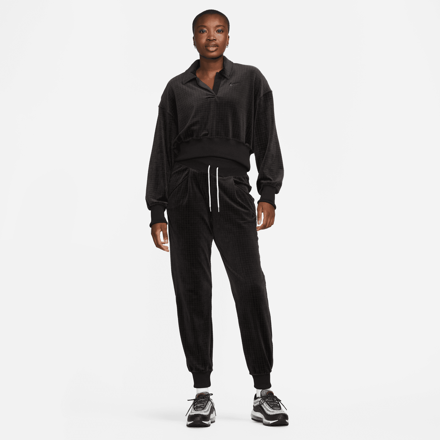WOMEN'S NIKE SPORTSWEAR VELOUR POLO (BLACK)
