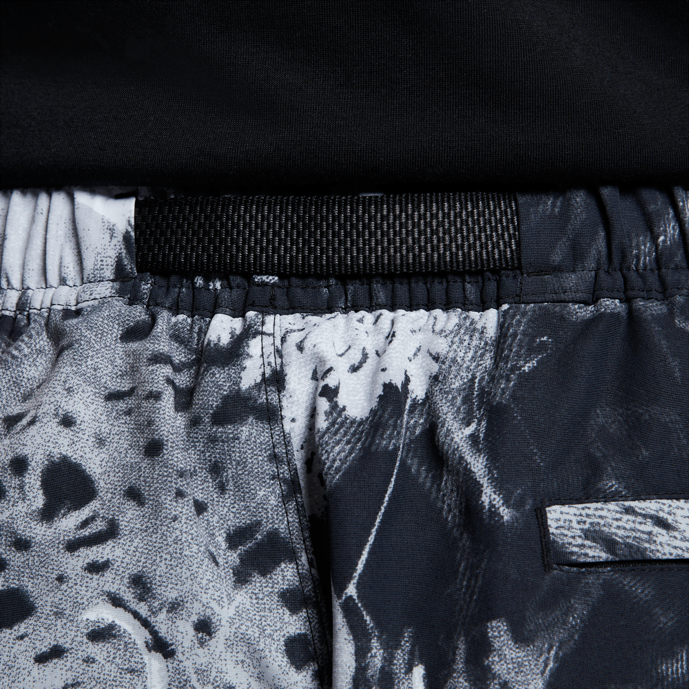 MEN'S NIKE ACG SHORTS "BLACK PRINT TRAIL"