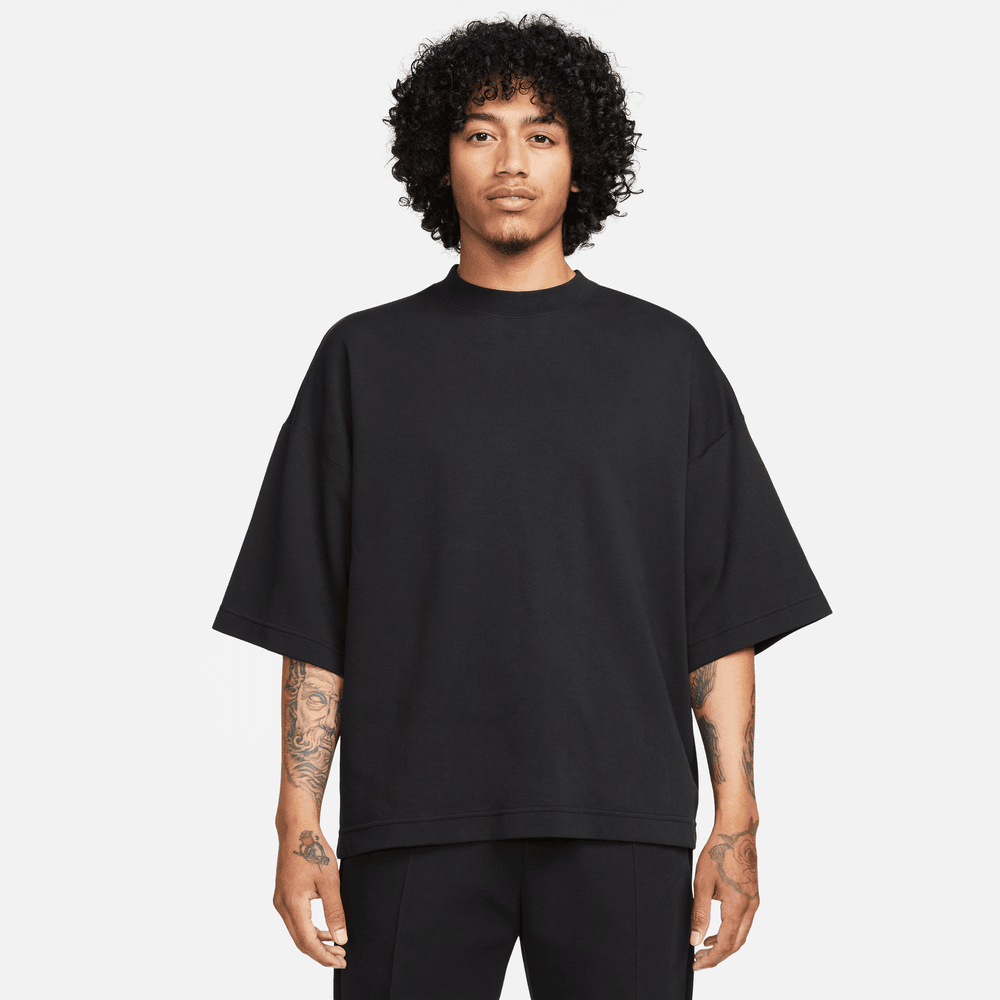 Nike Sportswear Tech Fleece Men's Oversized Short-Sleeve Sweatshirt