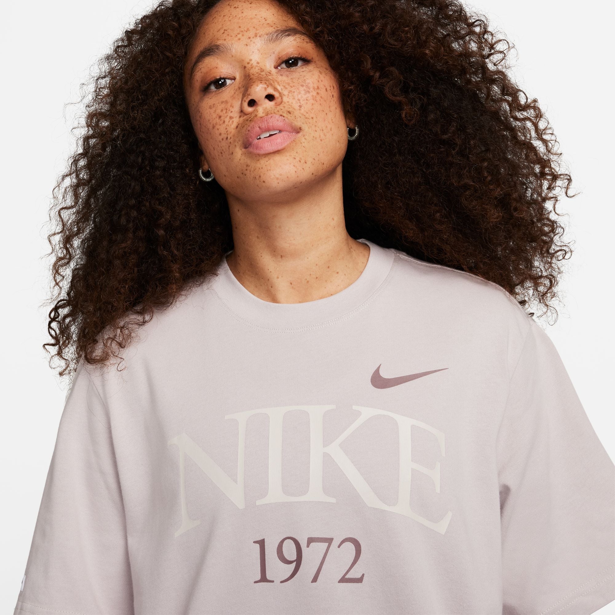 Nike Sportswear Classic - Women's Short Sleeve T-Shirt