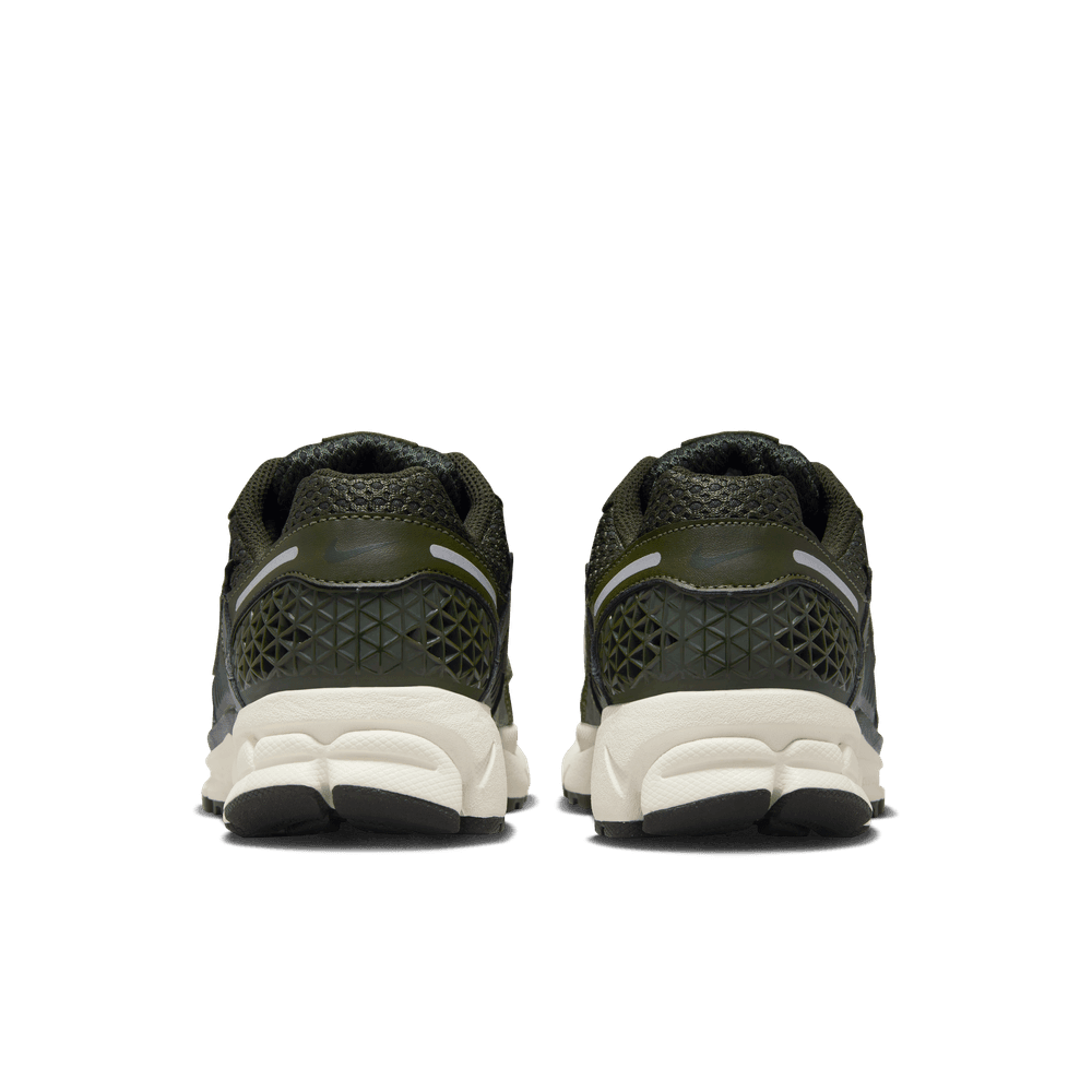 WOMENS NIKE ZOOM VOMERO 5 "DARK SEQUOIA/CARGO KHAKI"