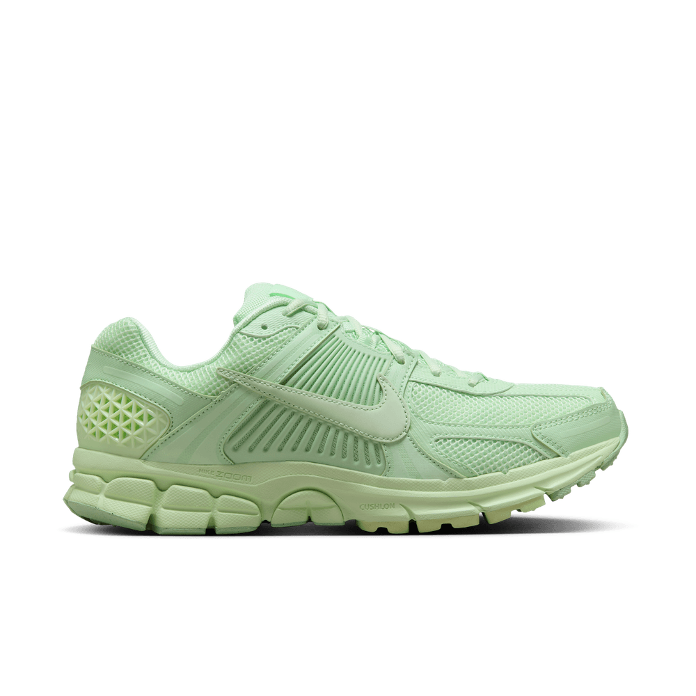 MENS NIKE ZOOM VOMERO 5 VAPOR GREEN