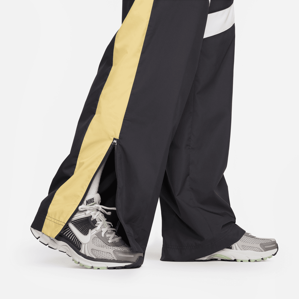 Women's NIke Sportswear Woven Pant (2 Colors)
