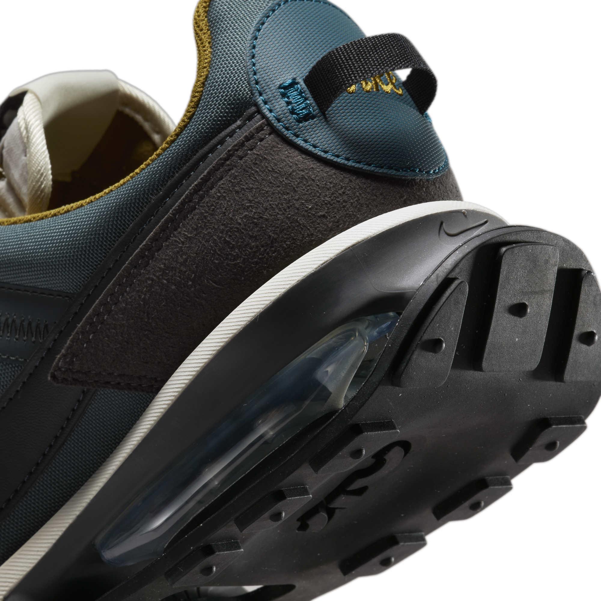 NIKE AIR MAX PRE-DAY LX