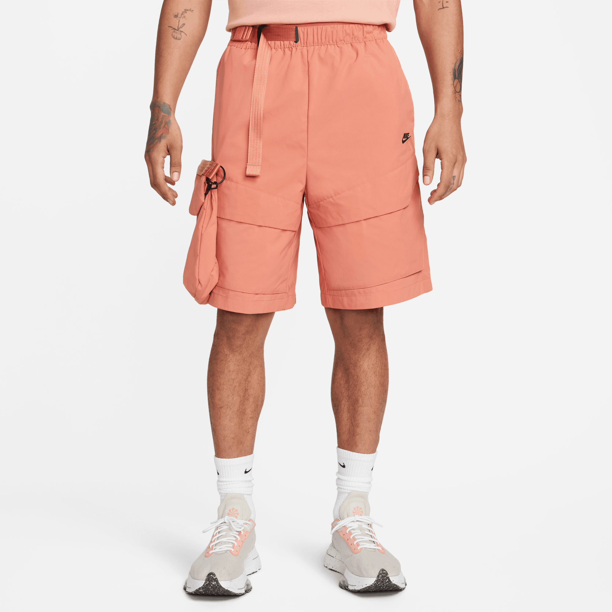 NIKE SW TECH PACK CARGO SHORTS (MADDER ROOT)