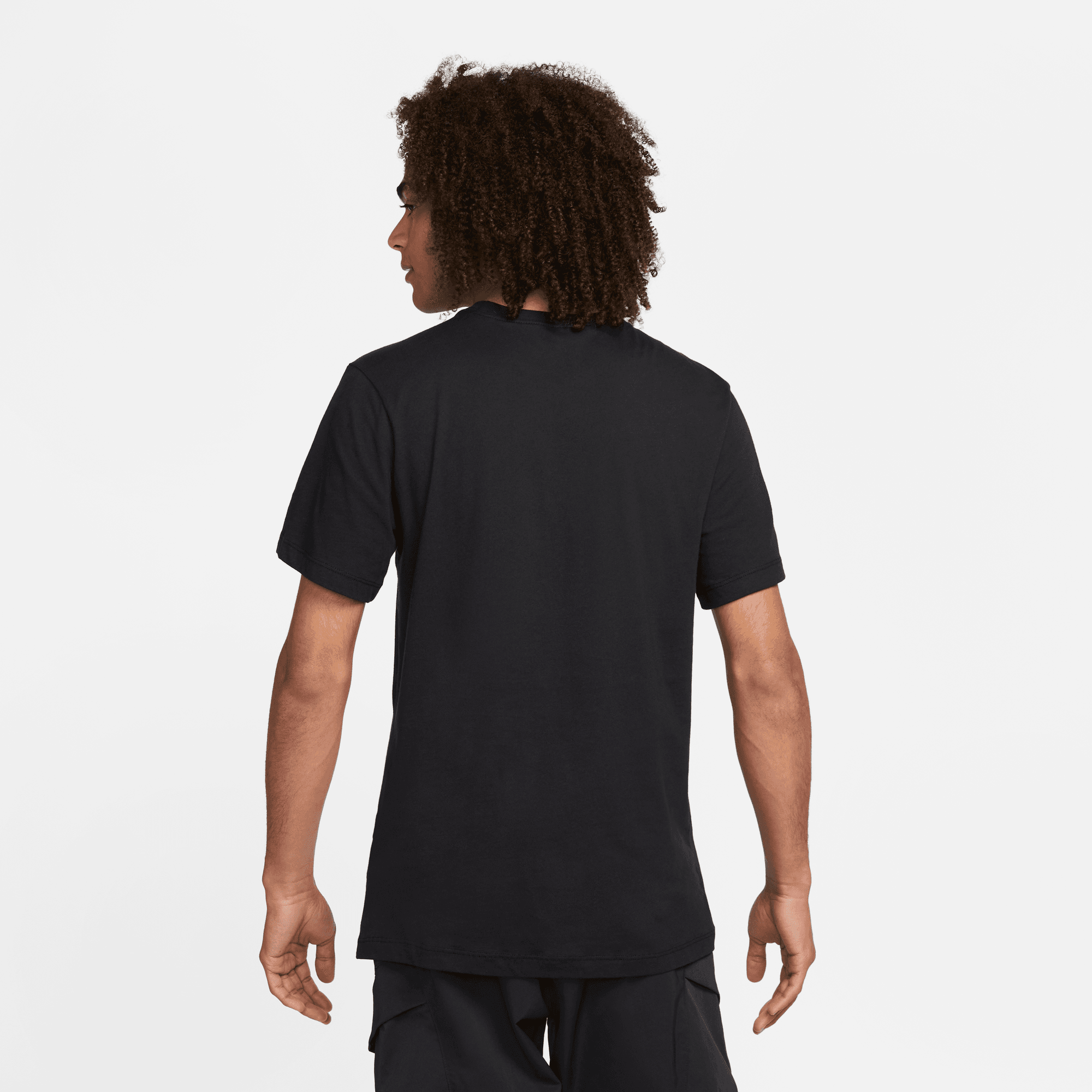 NIKE SPORTSWEAR "GOOD VIBES" TEE (BLACK)