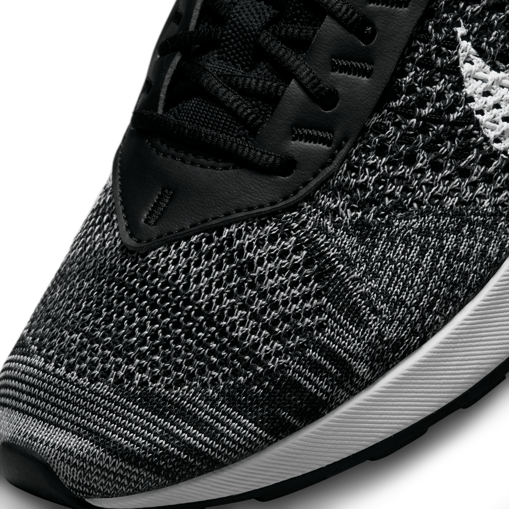 NIKE AIR MAX FLYKNIT RACER "BLACK/WHITE"