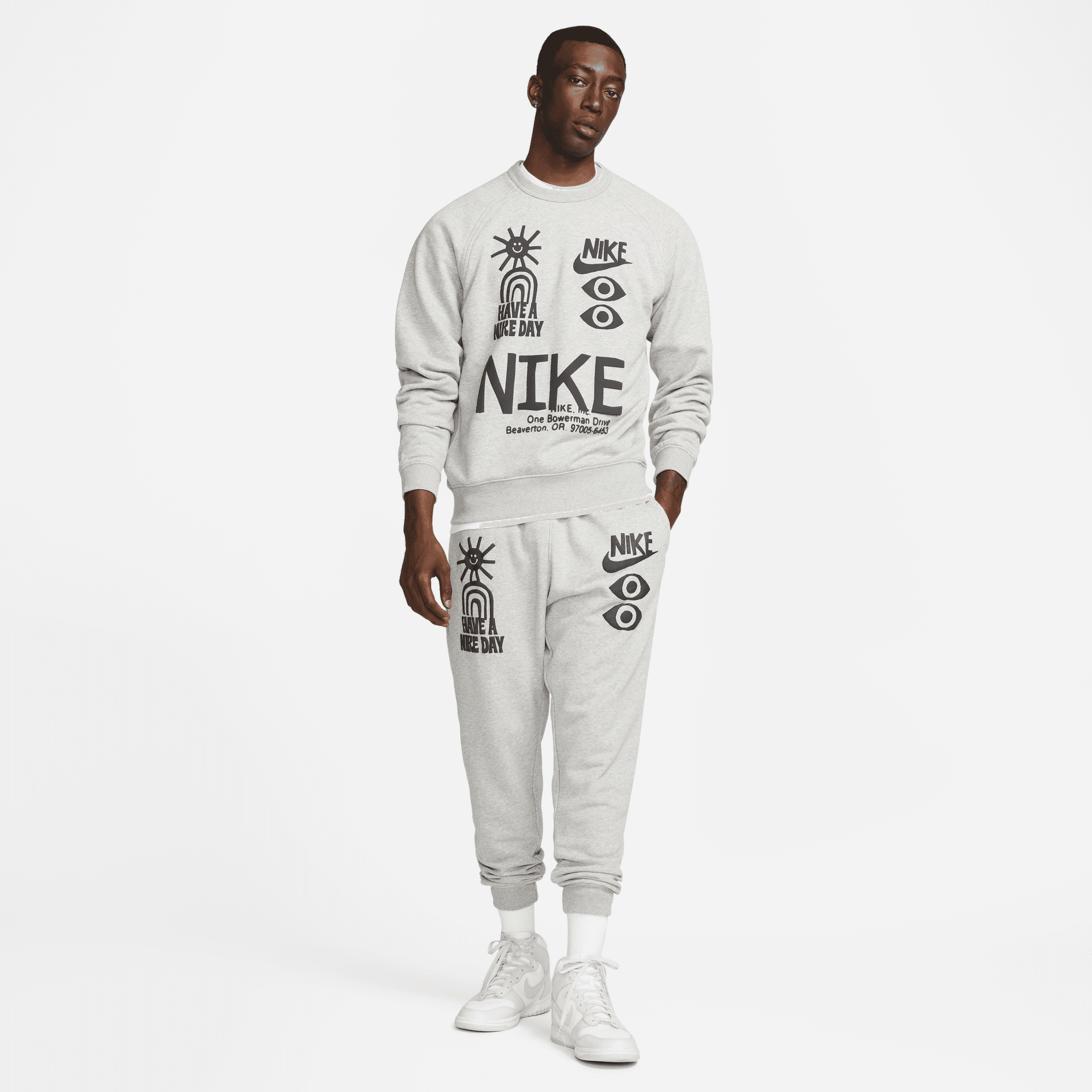 NIKE SPORTSWEAR CREWNECK