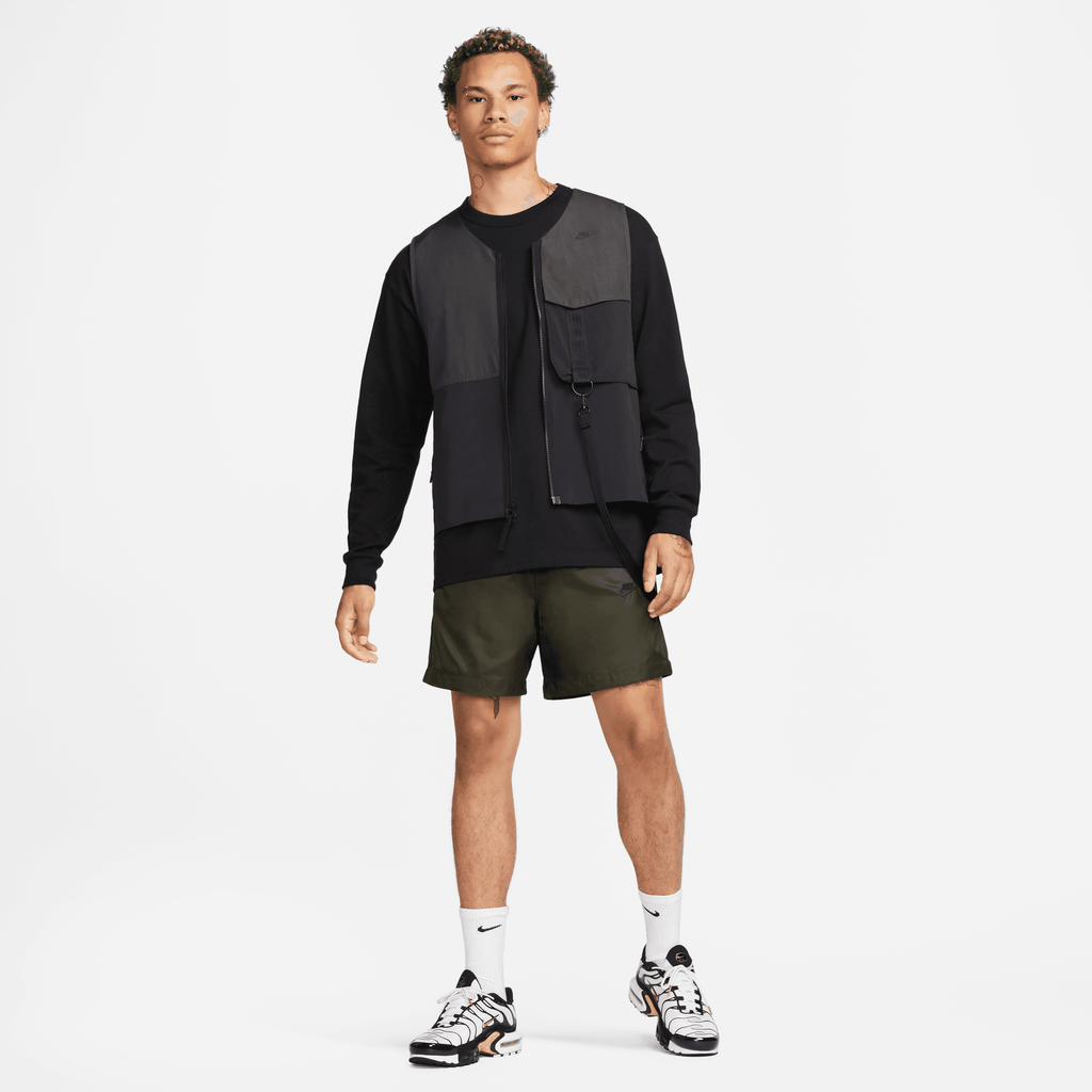 NIKE SPORTSWEAR TECH PACK "OLIVE GREEN"