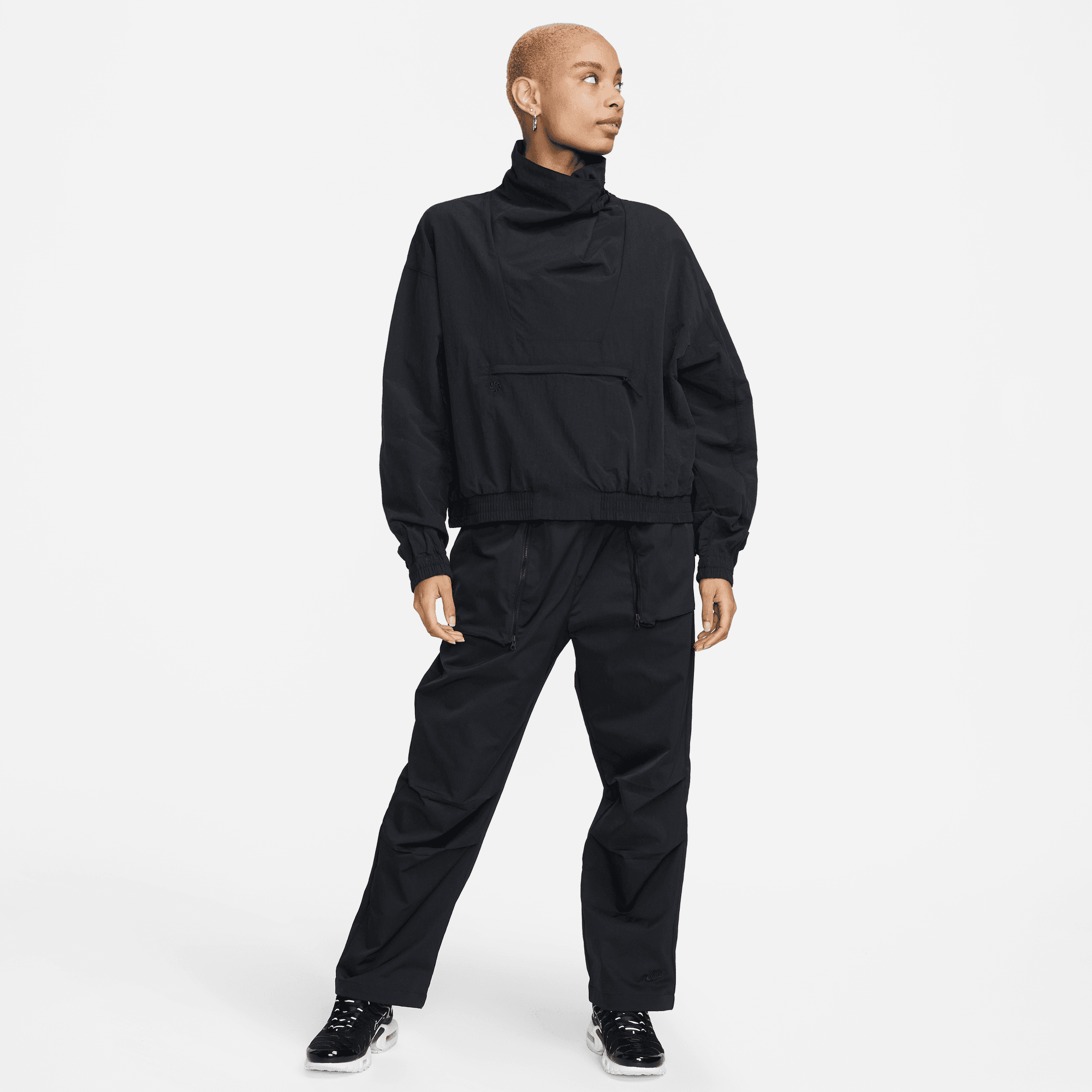 NIKE SW TECH PACK (BLACK)