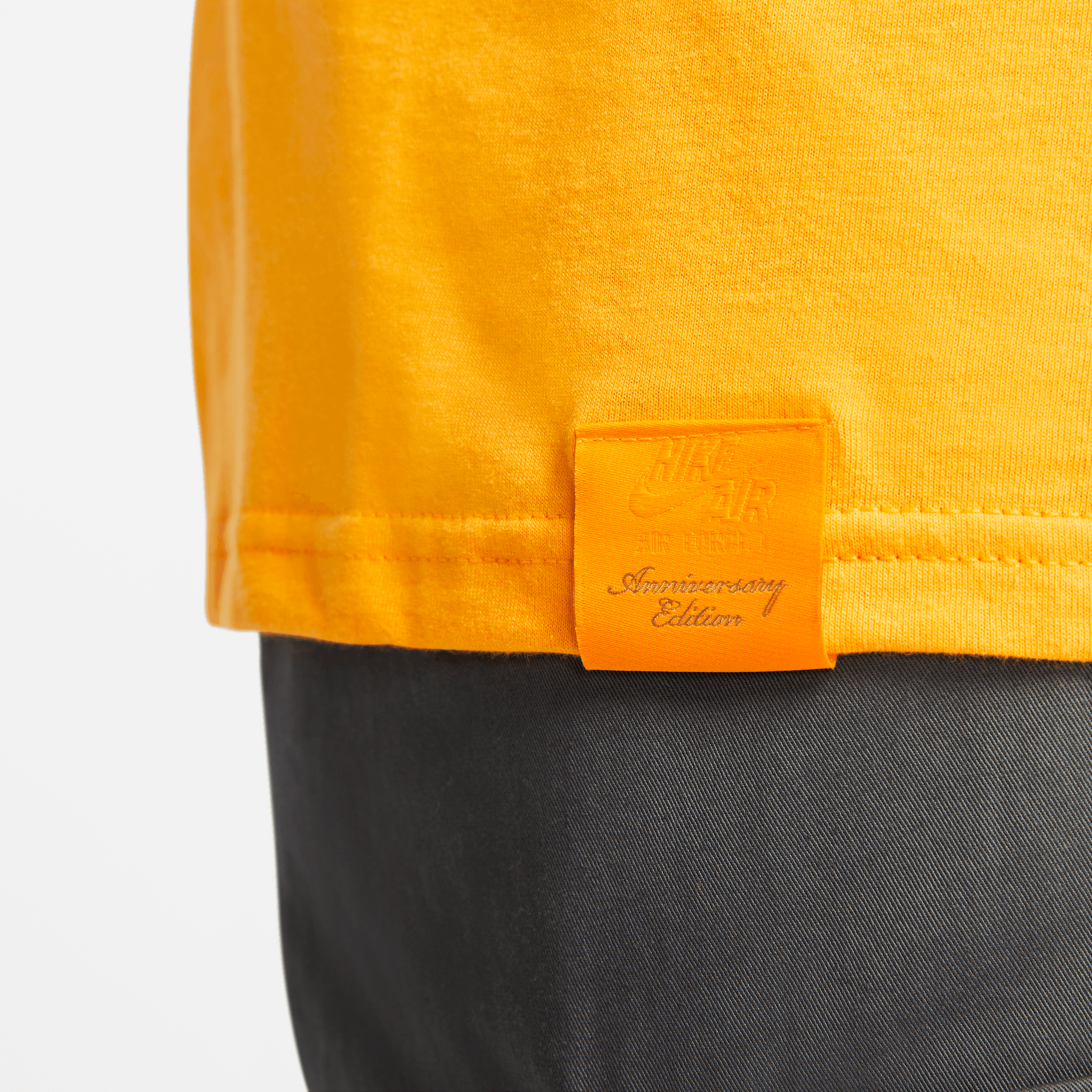 NIKE SW T-SHIRT "AF1 40TH ANNIVERSARY"