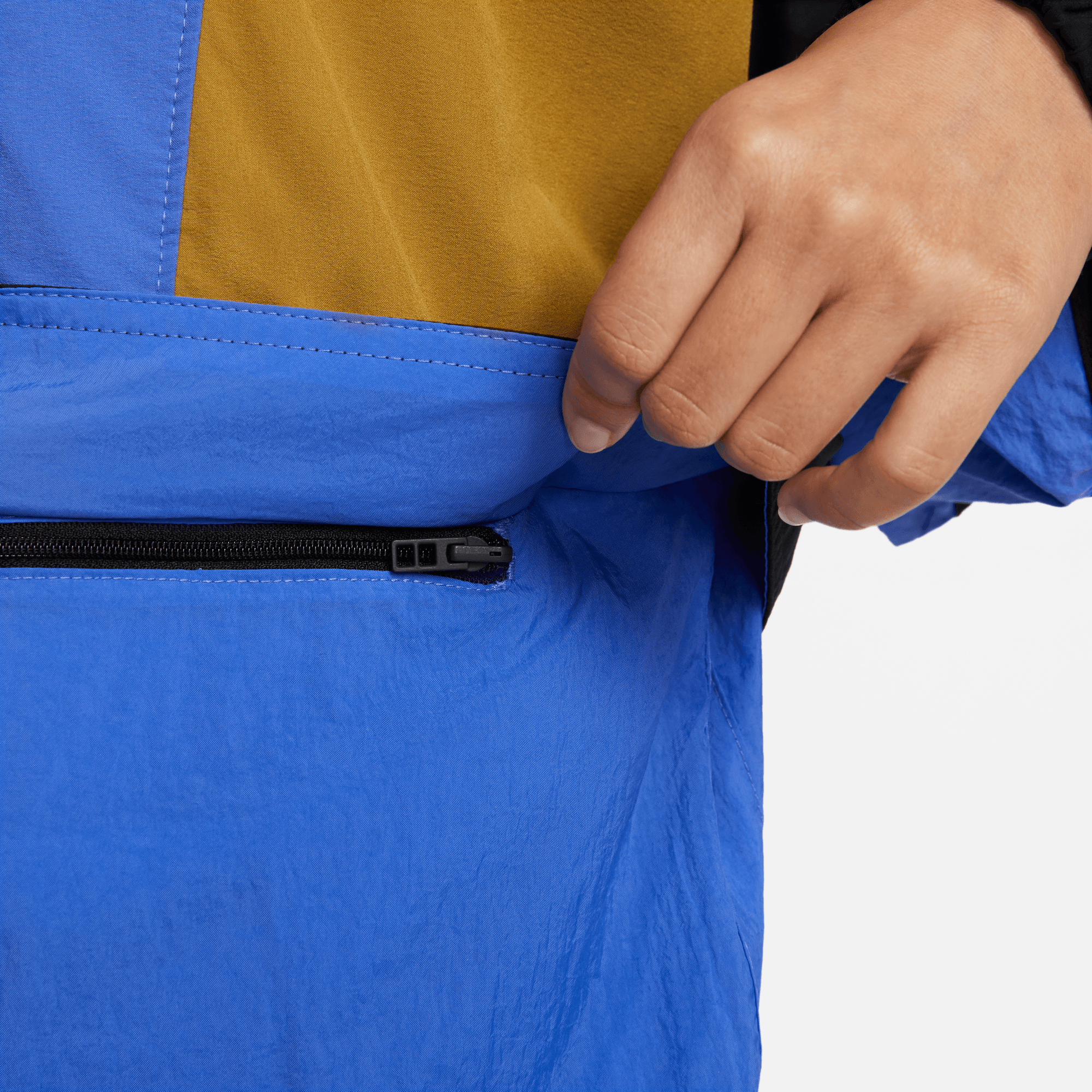 NIKE SPORTSWEAR REVOLUTION SPORTS UTILITY 1/2 ZIP JACKET