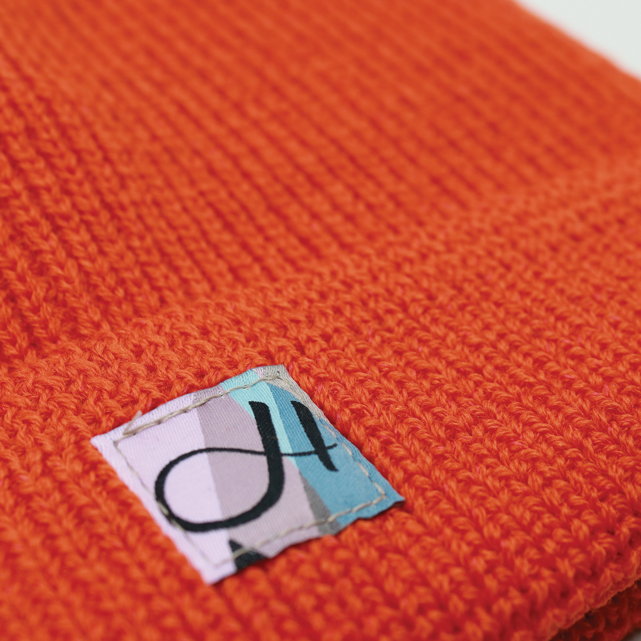DEHEN X HUSH BEANIE "SAFETY ORANGE"