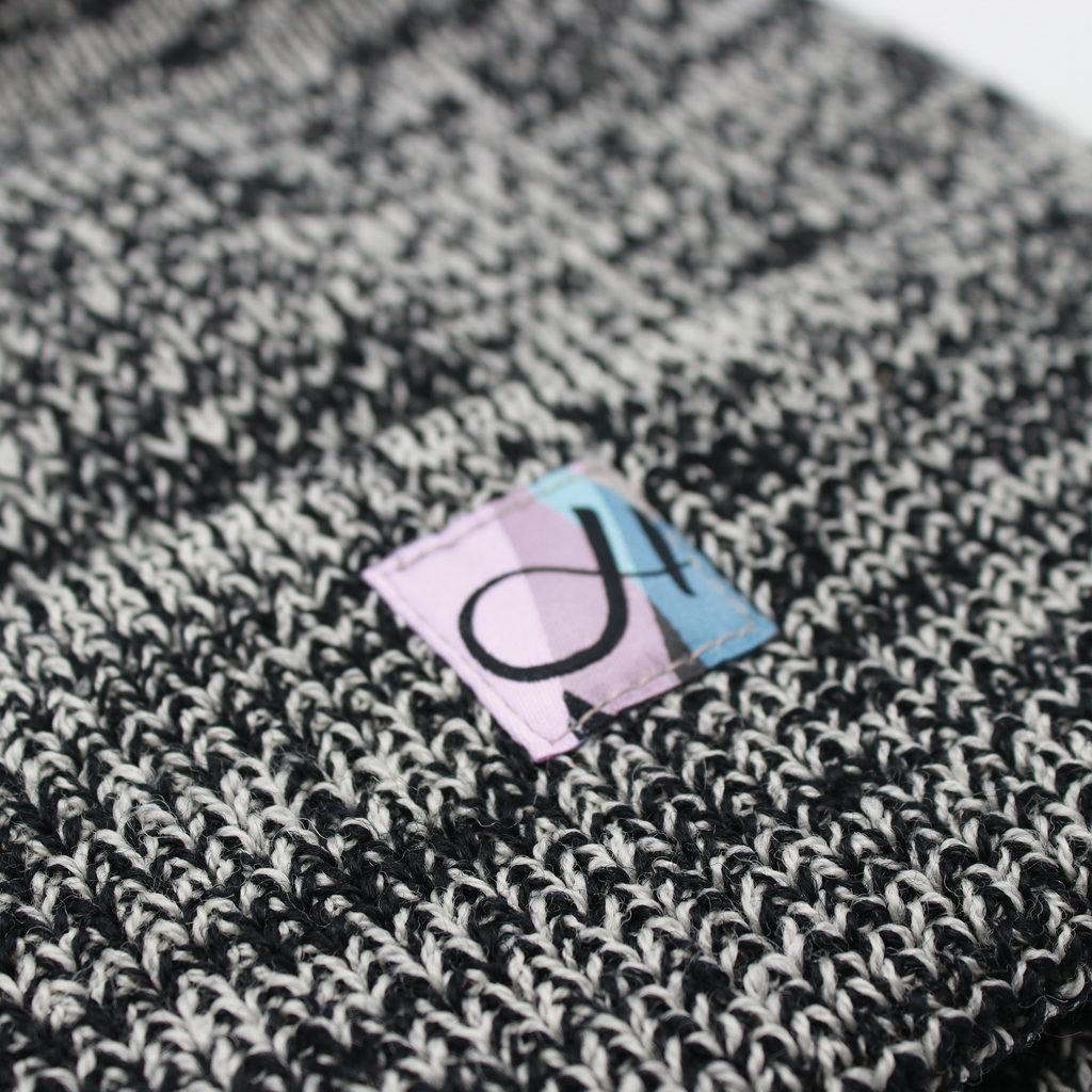 DEHEN X HUSH BEANIE "BLACK/NATURAL"