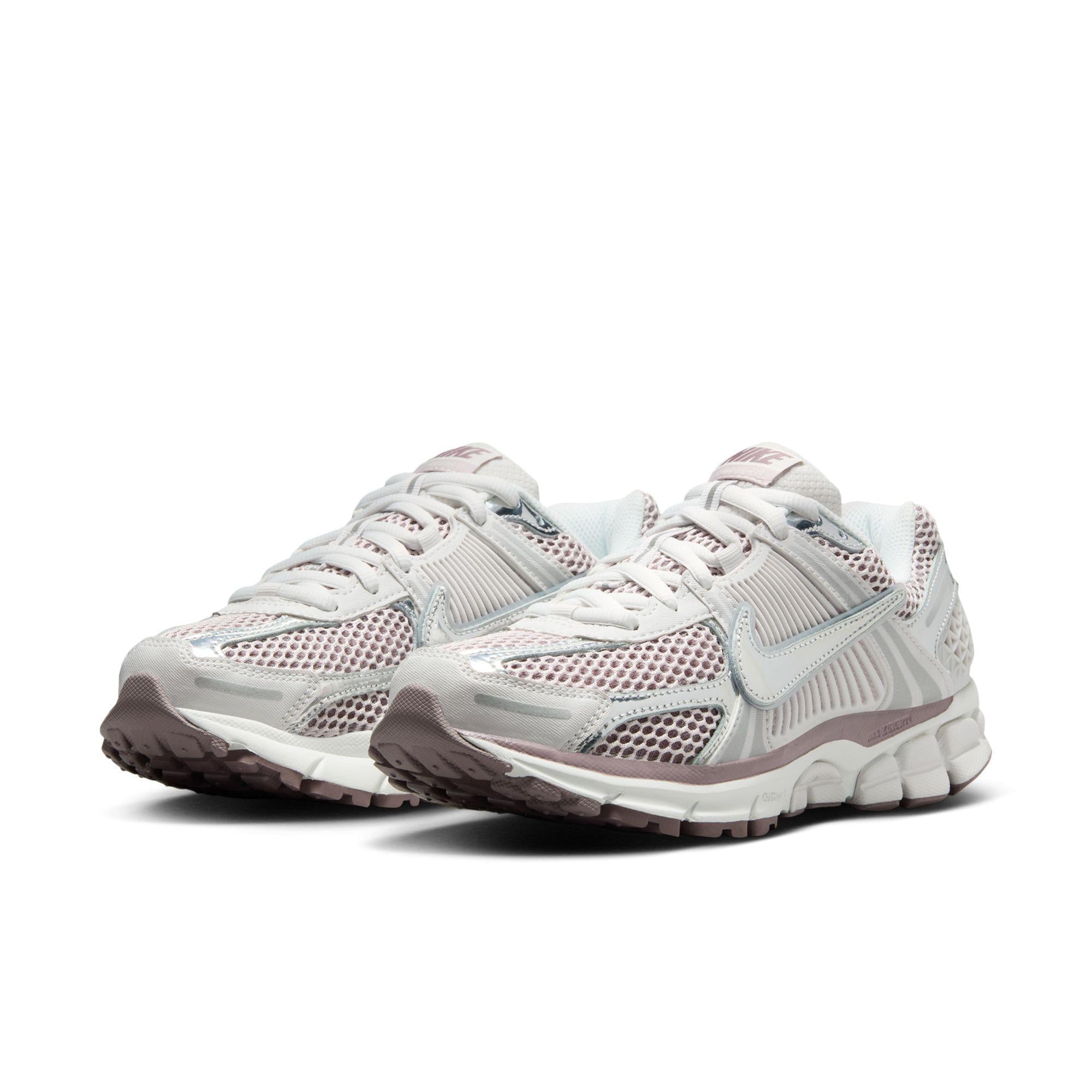 Women's Nike Zoom Vomero 5 Vast Grey/Metallic Silver