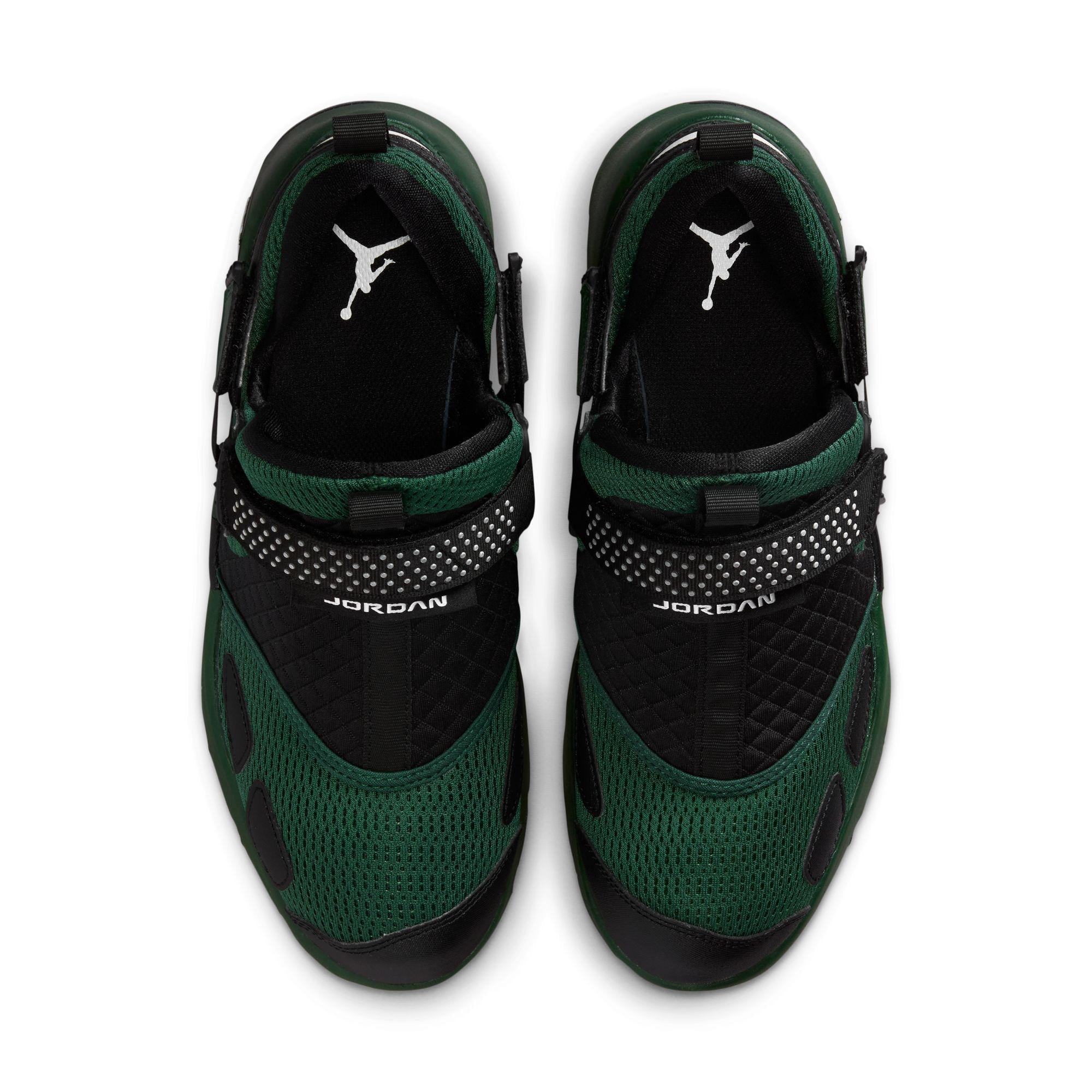 Women's Jordan Trunner LX Fir/White-Reflective Silver-Black
